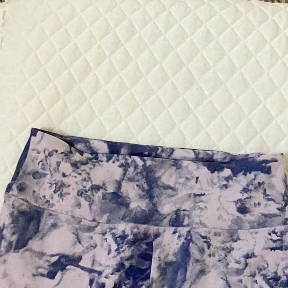 Balance Collection leggings. - Picture 5 of 5